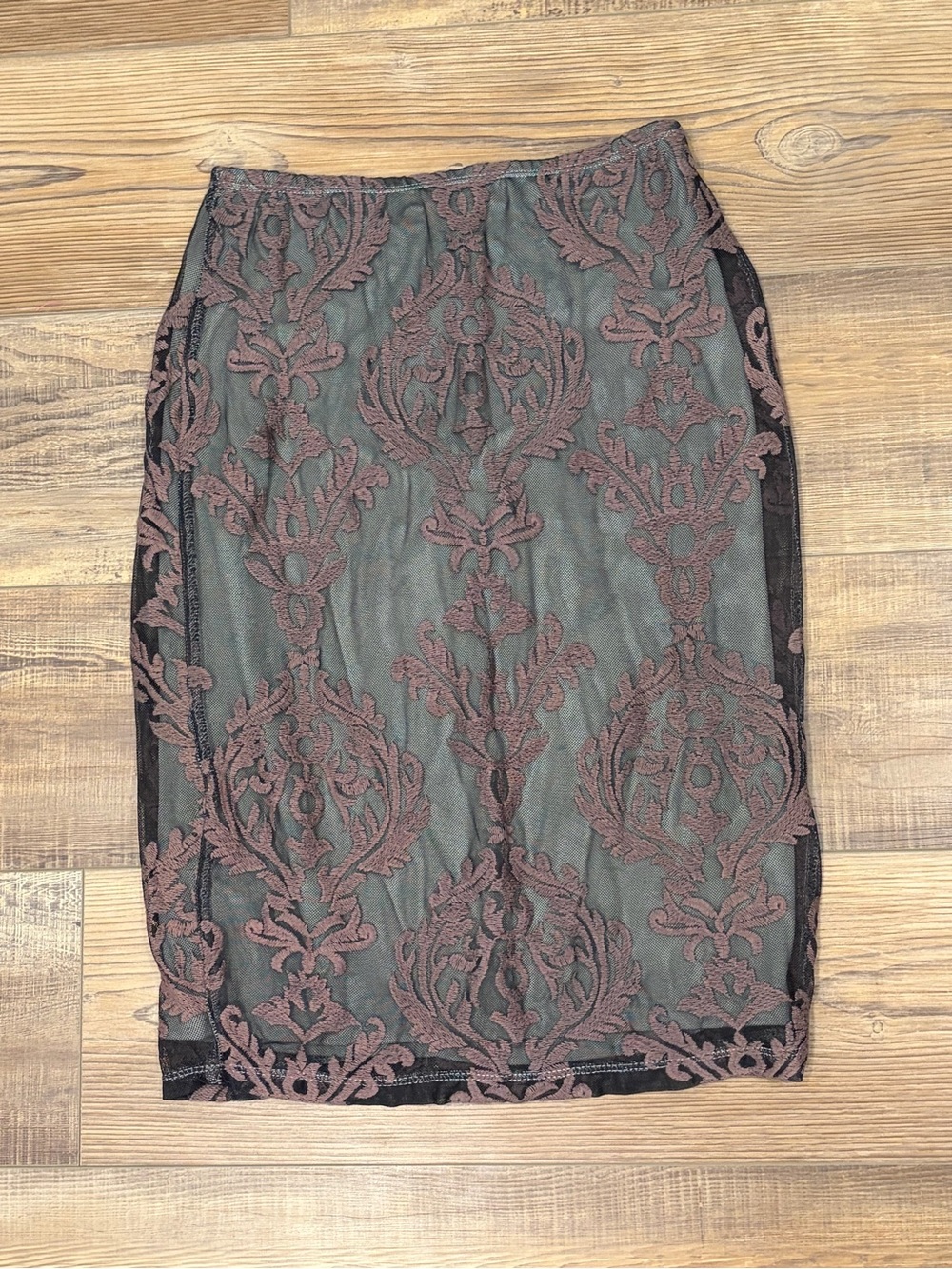 Forever 21 Black Pink Floral Lace Overlay Pencil‎ whimsigoth Skirt Size S EUC